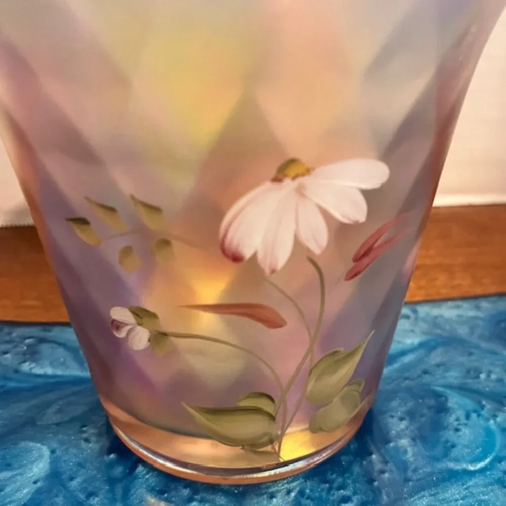 Shelley Fenton 1997 Family Signature Series Field Flowers Iridescent Vase